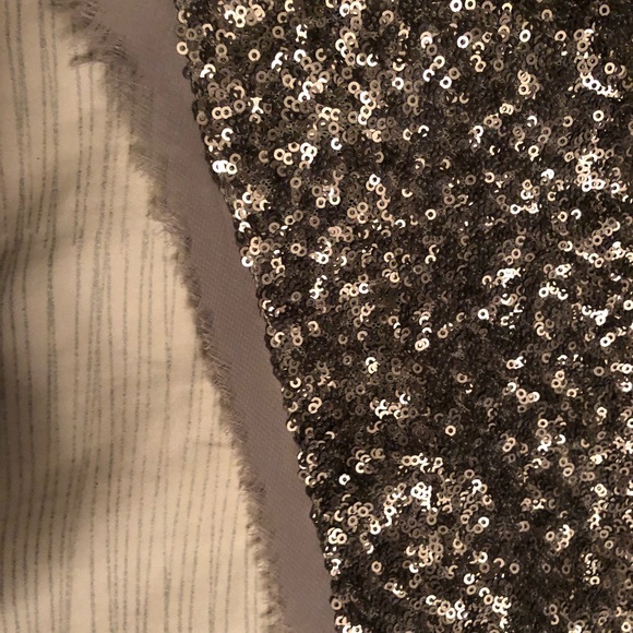 Silver sequin skirt - Picture 2 of 3
